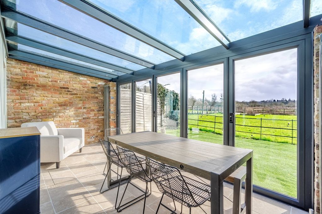 Additional image 2 of 3 bed semi-detached house for saleNorth Street, Winkfield, Windsor, Berkshire SL4