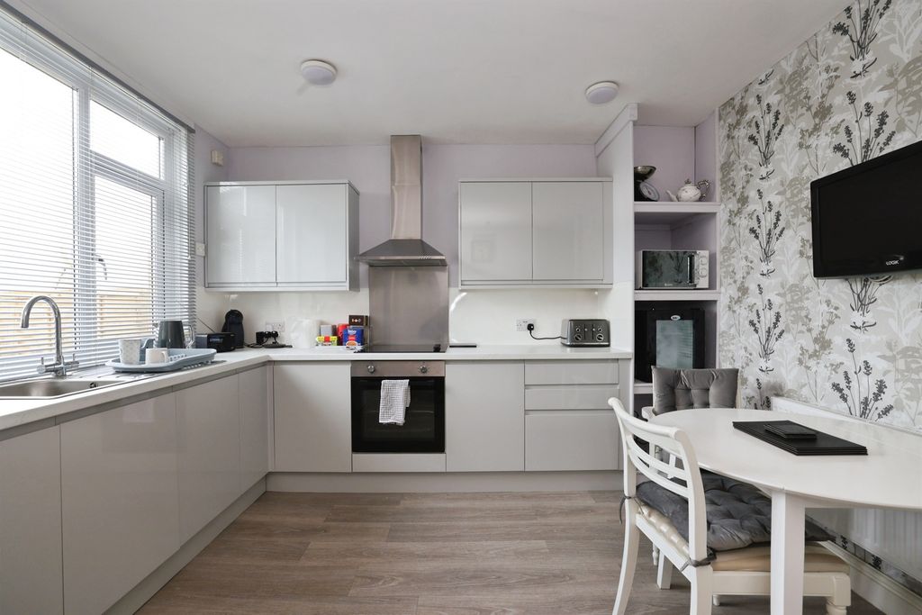 Additional image 4 of 4 bed semi-detached house for saleFargo Road, Larkhill, Salisbury SP4