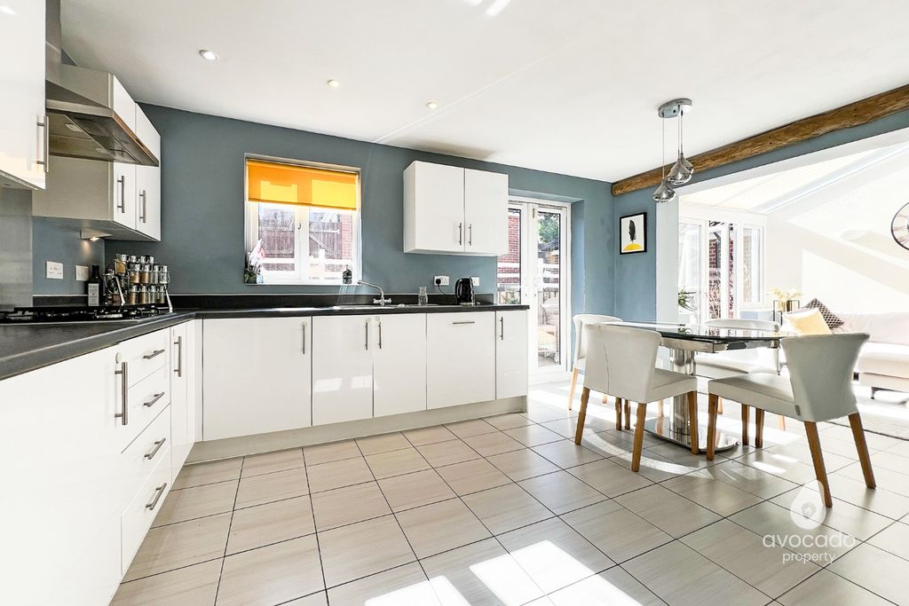 Additional image 5 of 4 bed detached house for saleCrutchley Wood, Jennetts Park, Bracknell RG12