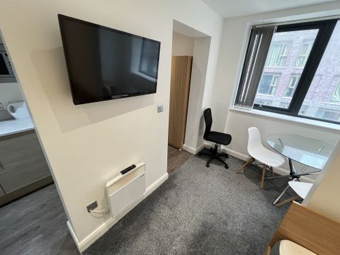 Bracken House, 44-58 Charles Street, Manchester, Lancashire M1, Studio to rent