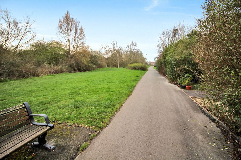 Additional image 22 of 4 bed semi-detached house for saleCharmind Walk, Winterbourne Road, Swindon, Wiltshire SN25