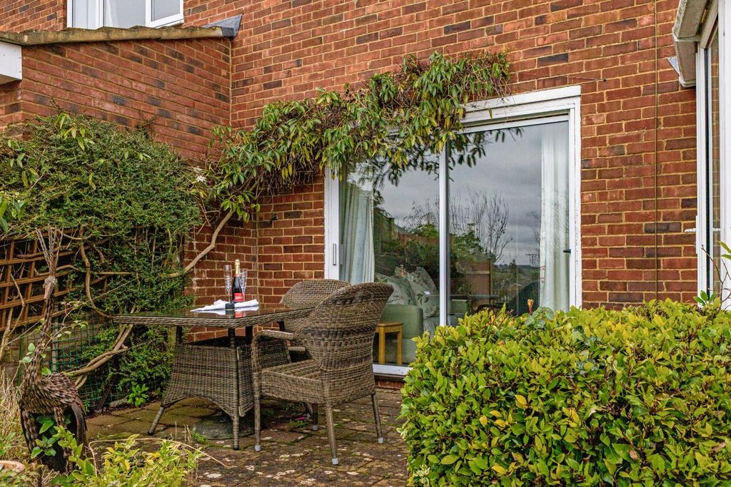 Additional image 21 of 4 bed property for saleAssisi Road, Salisbury SP1