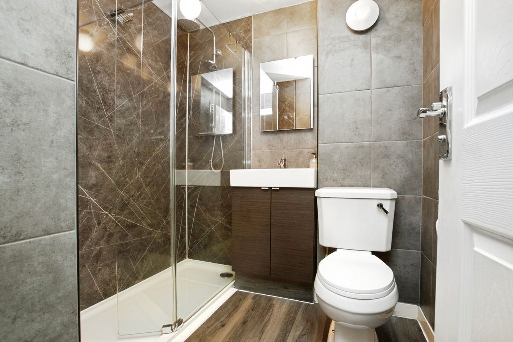 Additional image 15 of 2 bed semi-detached house for saleSherbourne Drive, Salisbury SP4