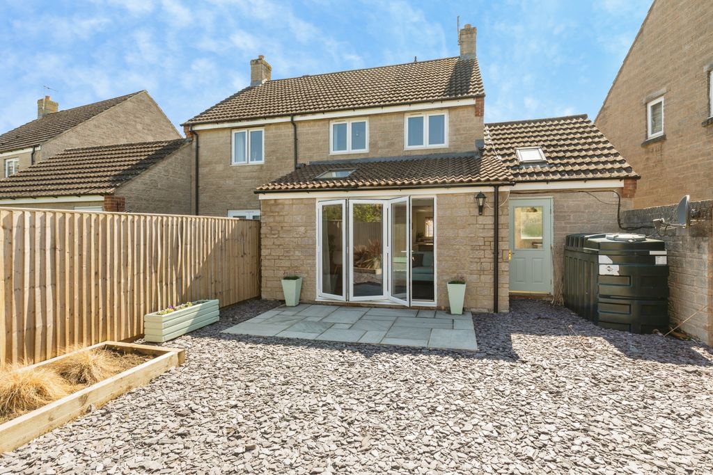 Additional image 12 of 3 bed semi-detached house for saleRoyal Field Close, Chippenham SN14
