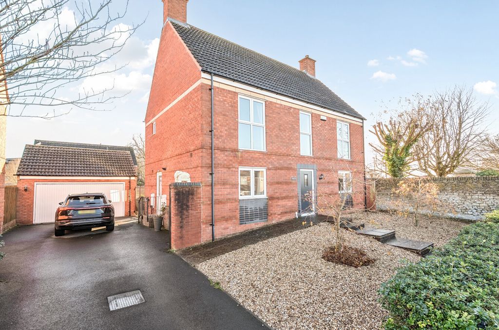 Additional image 22 of 4 bed detached house for saleOkus Road, Old Town, Swindon SN1