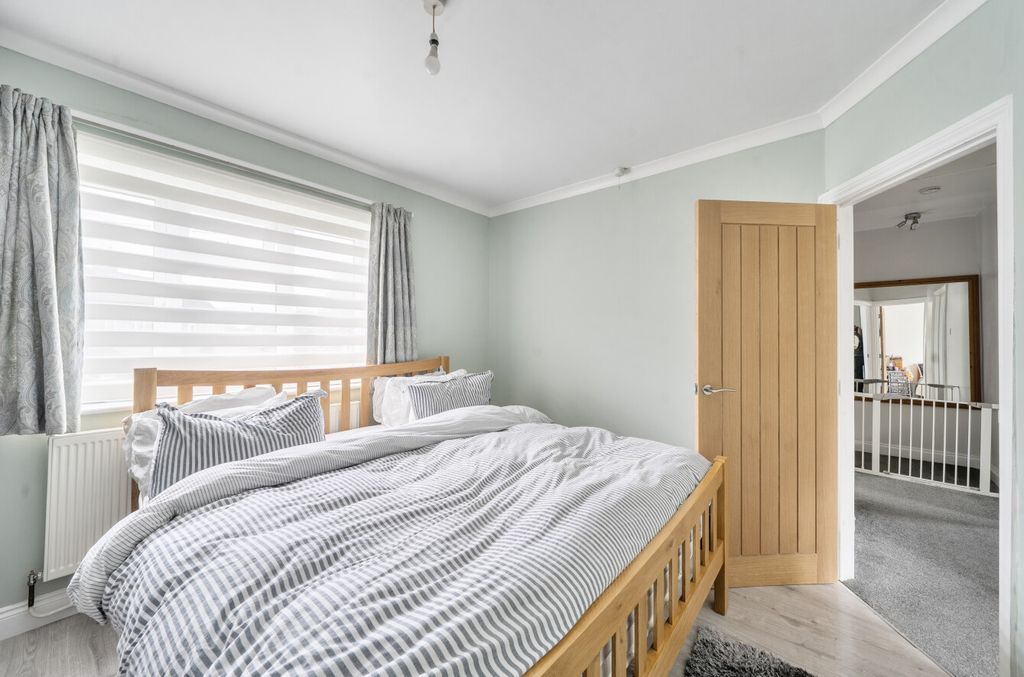 Additional image 13 of 3 bed semi-detached house for saleChurchward Avenue, Swindon, Wiltshire SN2