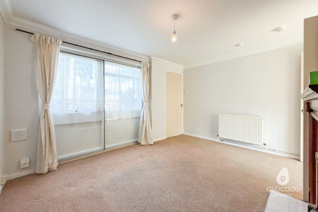 Additional image 3 of 3 bed terraced house for saleHarmans Water Road, Bracknell RG12