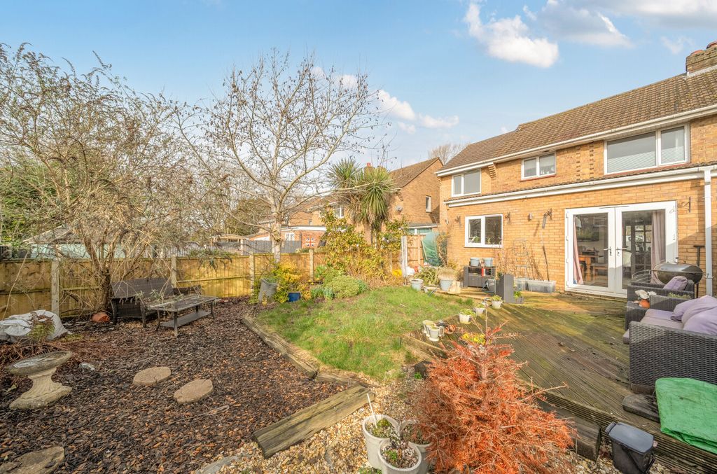 Additional image 9 of 4 bed semi-detached house for saleFairford Crescent, Swindon SN25