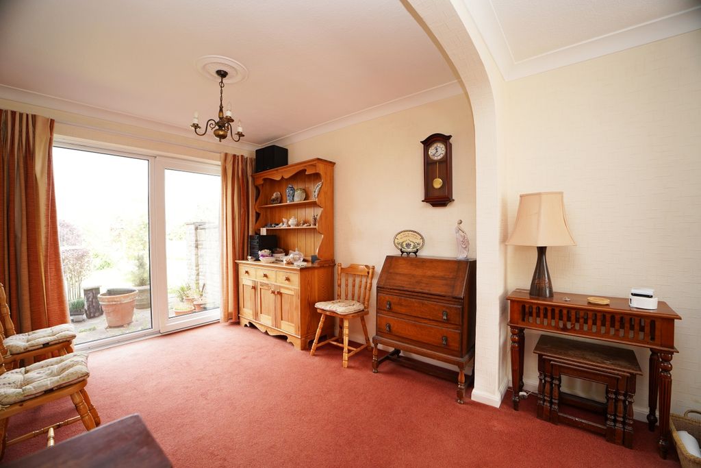 Additional image 4 of 3 bed semi-detached house for saleElmswood Close, Swindon SN2