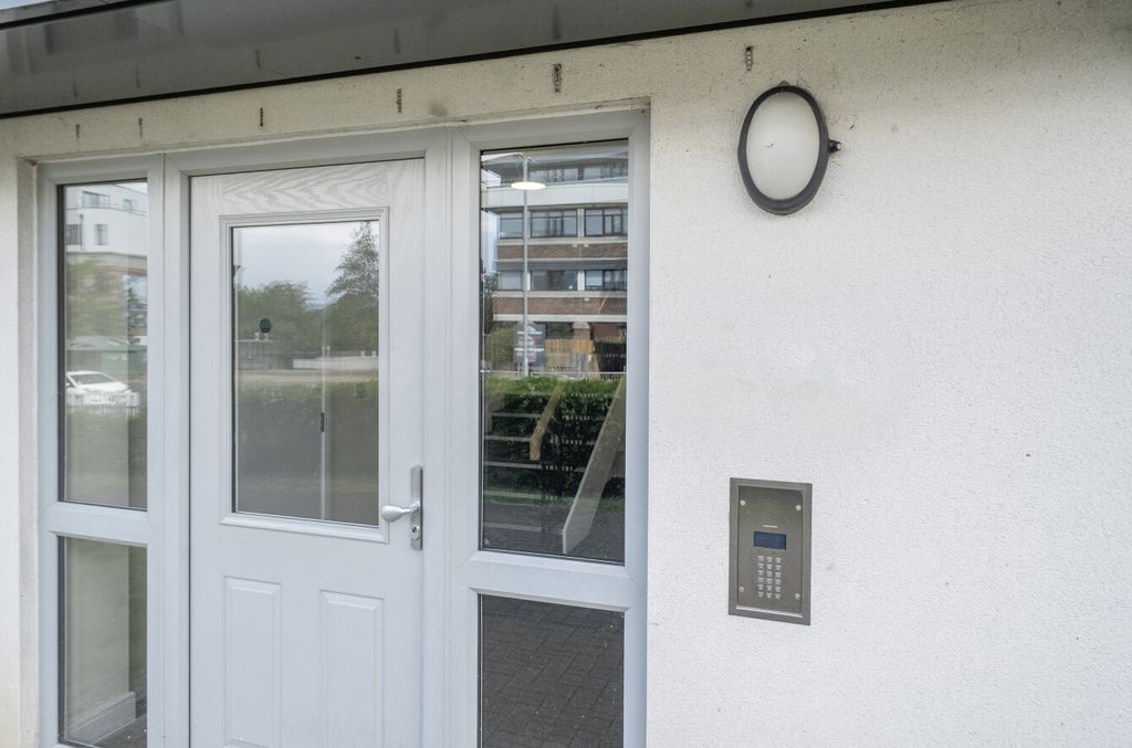Additional image 14 of 2 bed flat for saleFleming Place, Bracknell RG12
