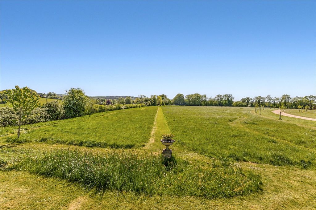 5 bed detached house for saleWinterslow, Salisbury, Wiltshire SP5 photo 5
