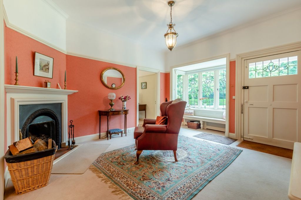 5 bed detached house for saleMiddleton, Winterslow, Salisbury, Wiltshire SP5 photo 4