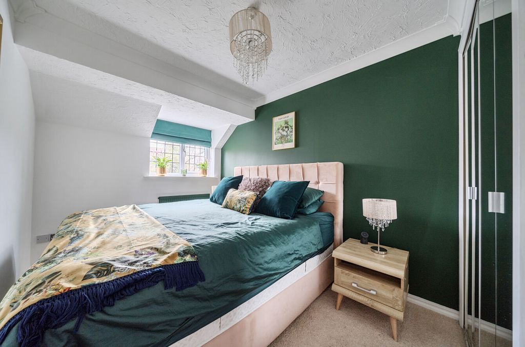 Additional image 8 of 4 bed detached house for saleCressida Chase, Warfield, Bracknell, Berkshire RG42