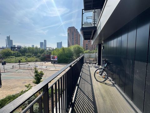 Quarry, Middlewood Locks M5