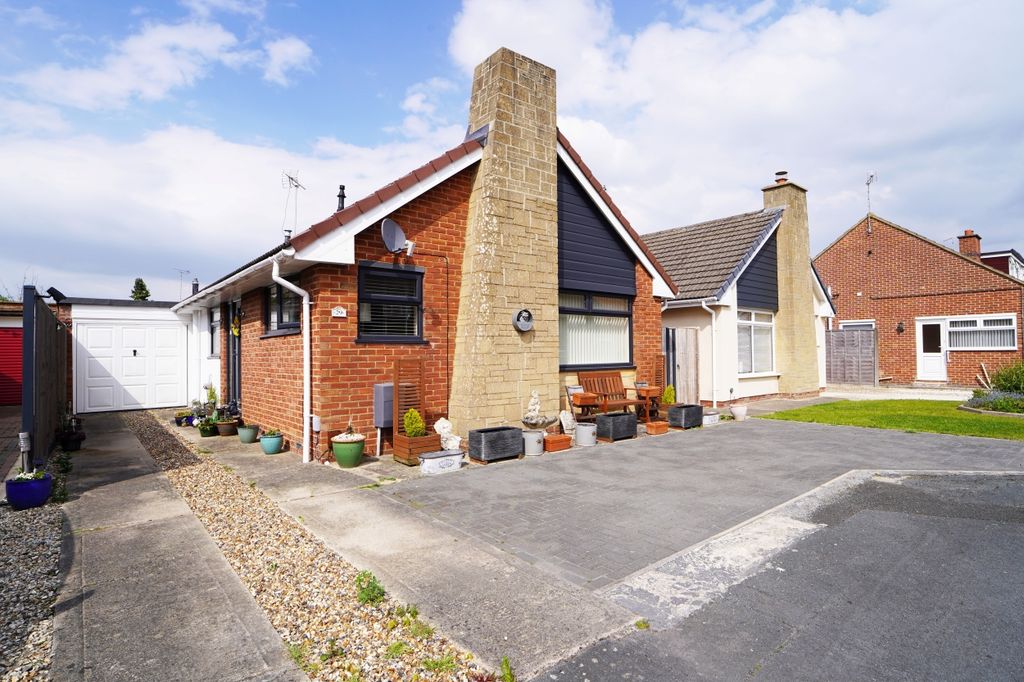 2 bed detached bungalow for saleWelford Close, Swindon SN3