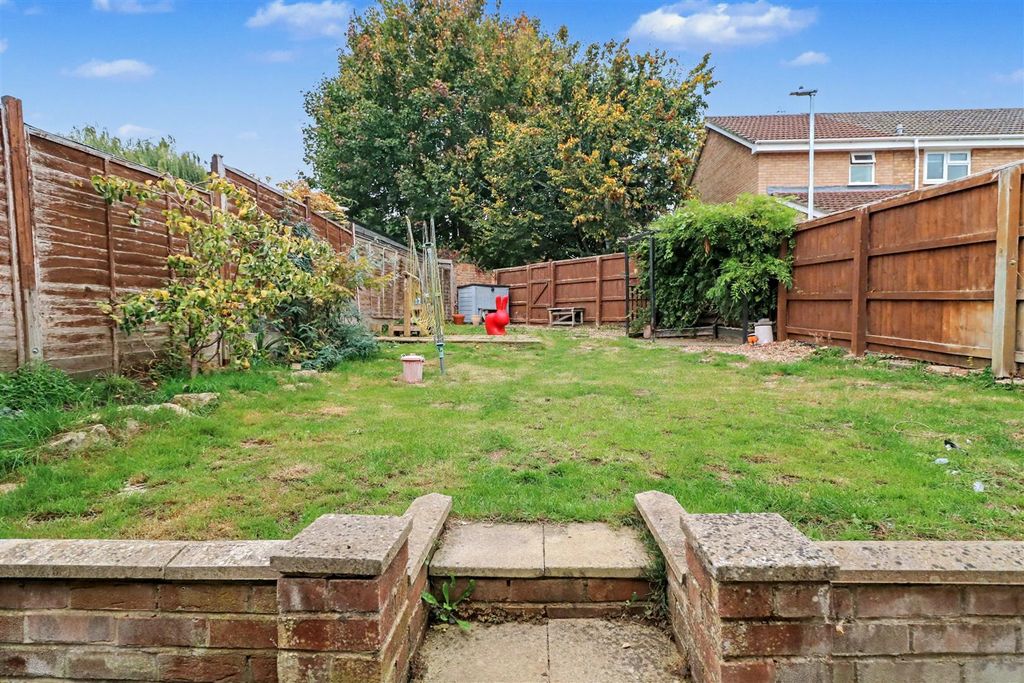 Additional image 16 of 3 bed semi-detached house for saleCrawley Crescent, Broadmead, Trowbridge BA14