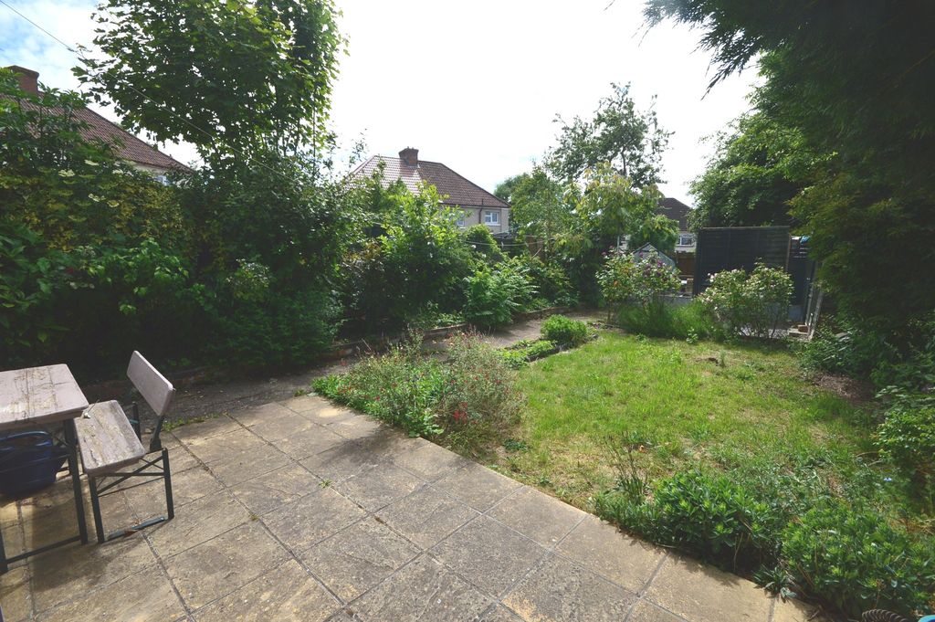 Additional image 18 of 3 bed semi-detached house for saleFairfield Road, Salisbury SP1