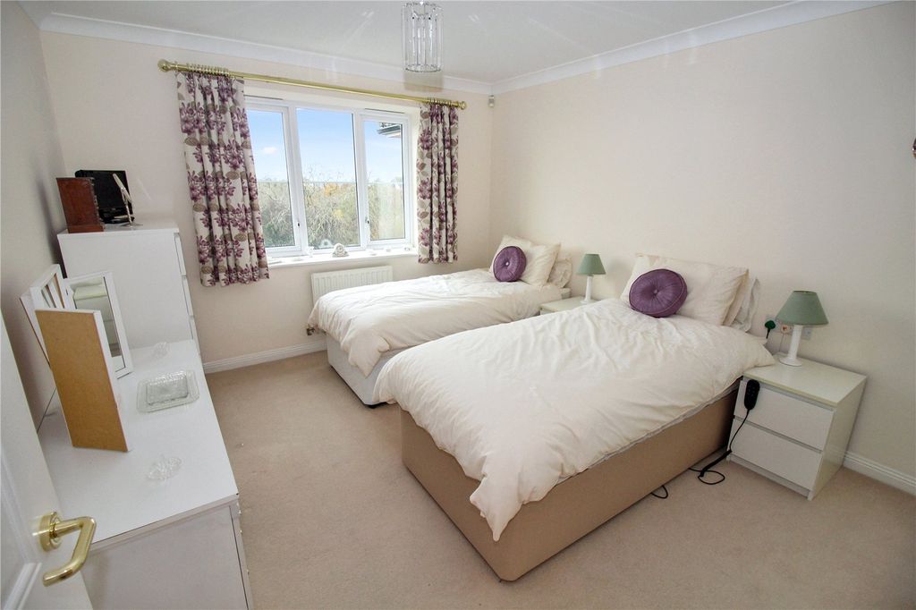 Additional image 7 of 1 bed flat for saleChastleton Road, Swindon, Wiltshire SN25