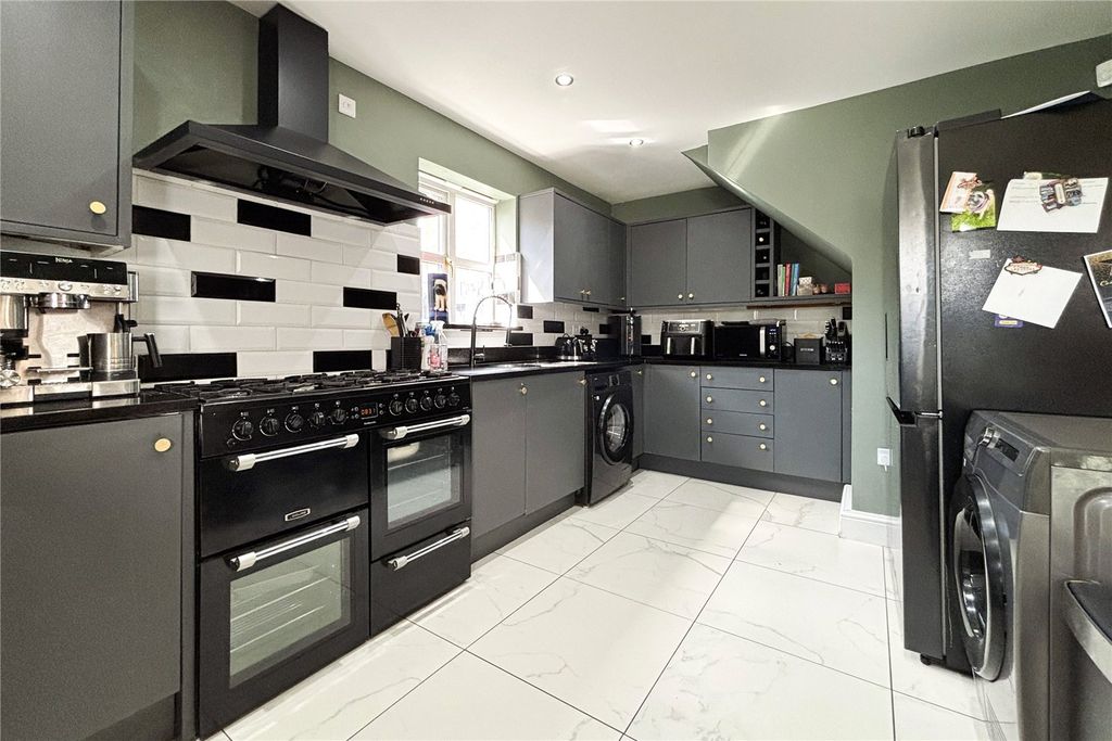 Additional image 7 of 5 bed detached house for saleShire Way, Westbury BA13