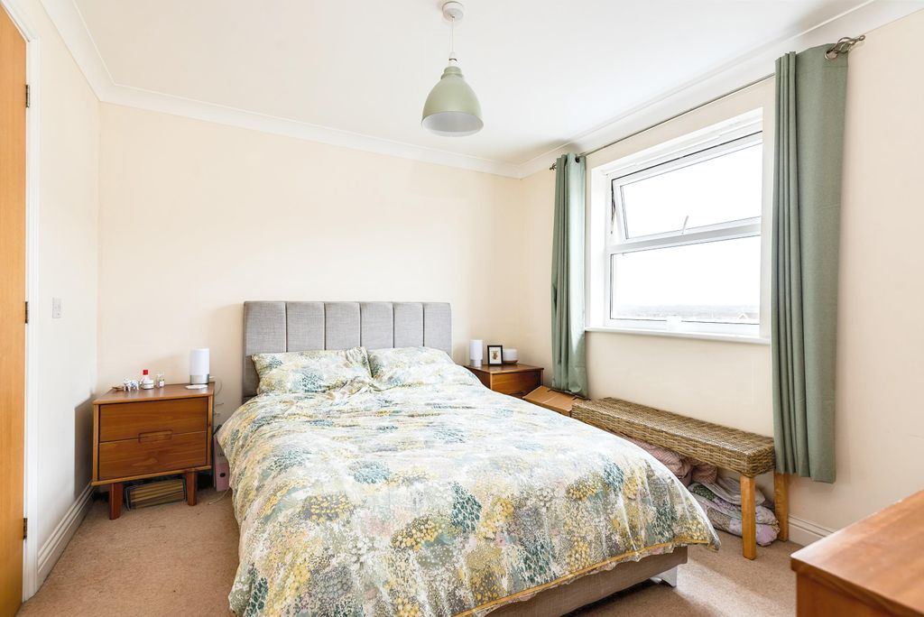 Additional image 5 of 2 bed flat for saleMarbeck Close, Redhouse, Swindon, Wiltshire SN25