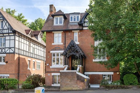 Crystal Palace Park Road, London SE26