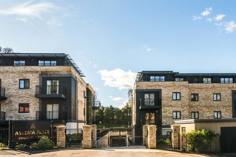 Eastbury Avenue, Northwood, Middlesex HA6