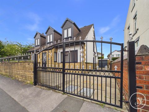 South End Avenue, Leeds LS13