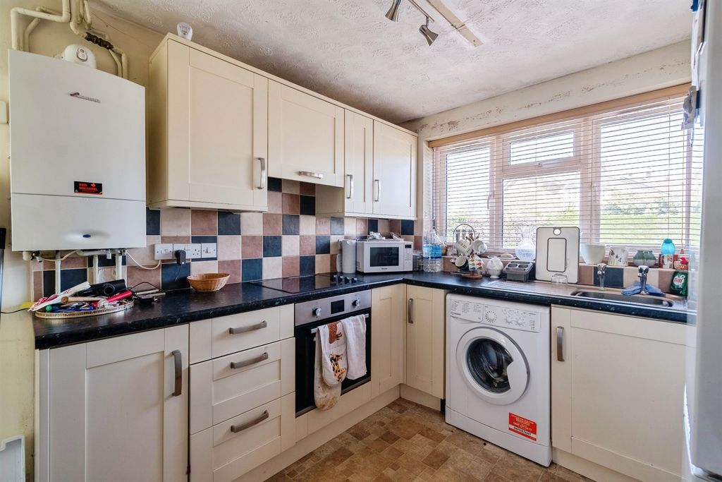Additional image 6 of 3 bed detached bungalow for saleConway Road, Chippenham SN14