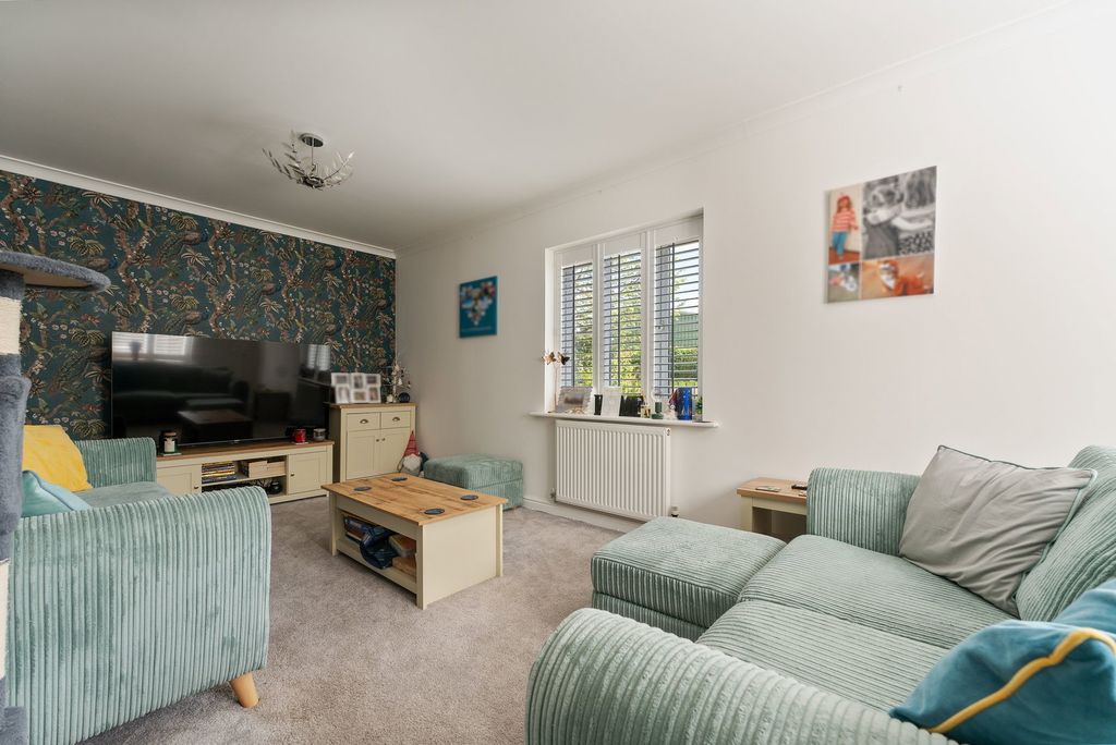 Additional image 2 of 4 bed town house for saleOsmund Walk, Old Sarum, Salisbury SP4