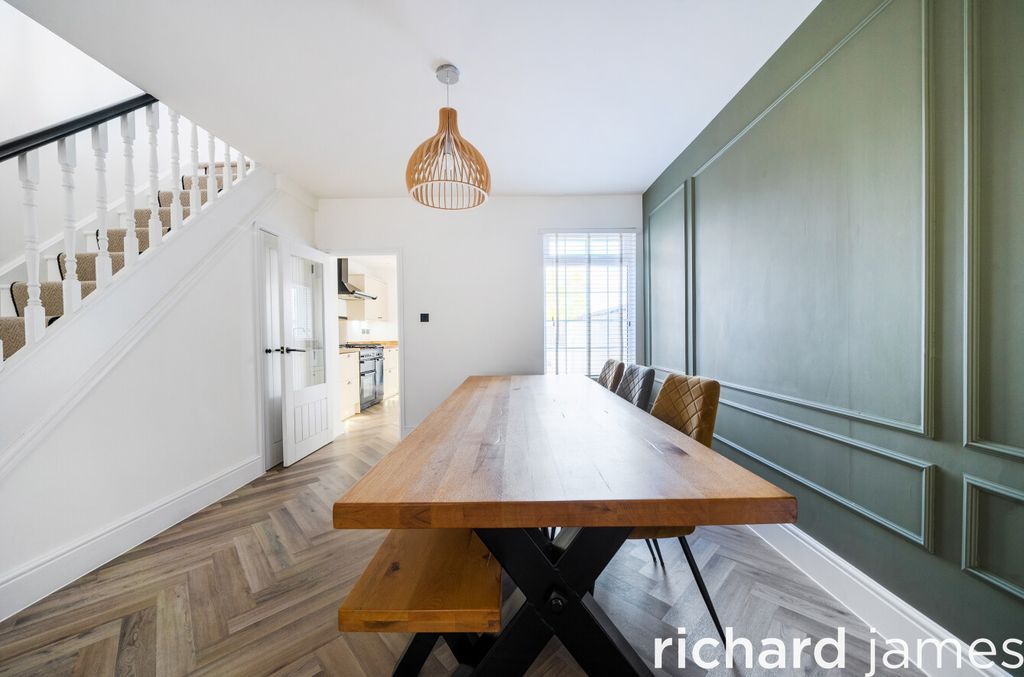 Additional image 7 of 4 bed end terrace house for saleChurch Walk South, Rodbourne Cheney, Swindon SN2