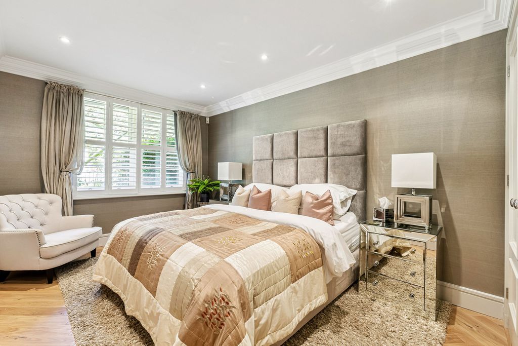 Additional image 11 of 2 bed flat for saleWindsor Road, Ascot SL5