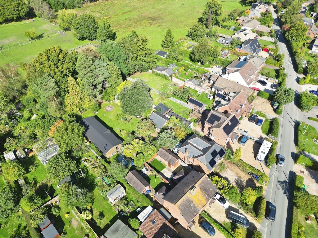 Additional image 25 of 8 bed detached house for saleSchool Road, Nomansland, Salisbury SP5