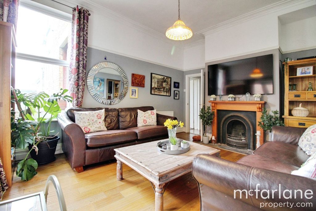 Additional image 6 of 5 bed detached house for salePark Lane, Swindon SN1