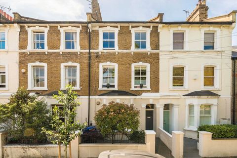 Cleveland Road, Chiswick W4