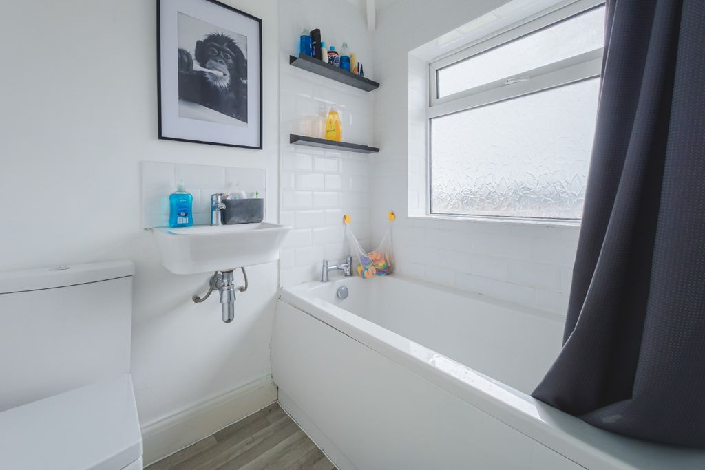 Additional image 14 of 3 bed semi-detached house for saleChurch Walk North, Swindon, Wiltshire SN25
