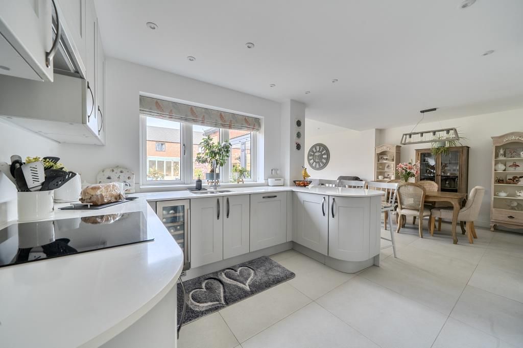 Additional image 2 of 5 bed detached house for saleAki Court, Blunsdon SN26