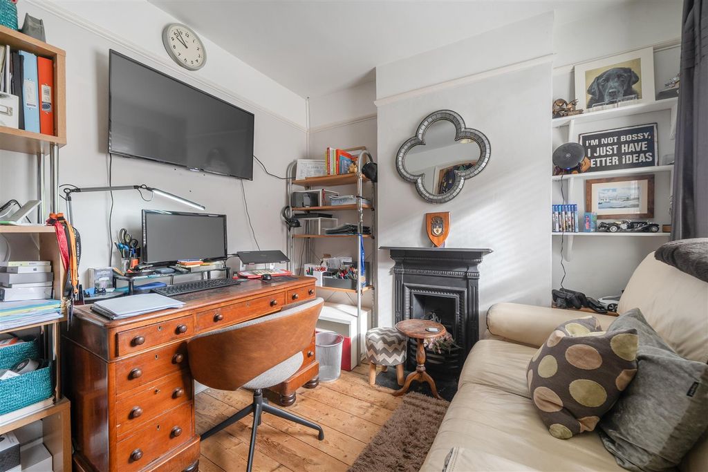 Additional image 10 of 3 bed terraced house for saleCambridge Road, Crowthorne, Berkshire RG45