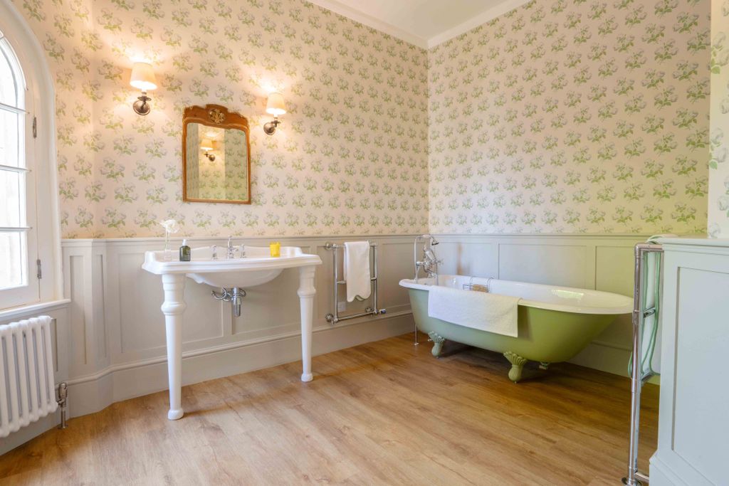 Additional image 22 of 4 bed detached house for saleMildenhall, Marlborough SN8