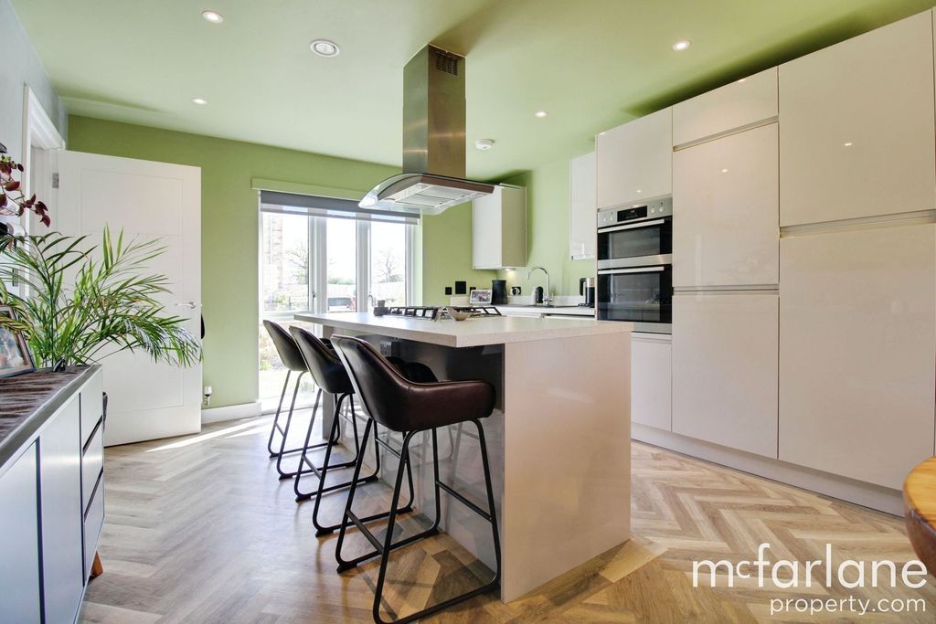 Additional image 5 of 4 bed detached house for saleTrevelyan Road, Swindon SN3