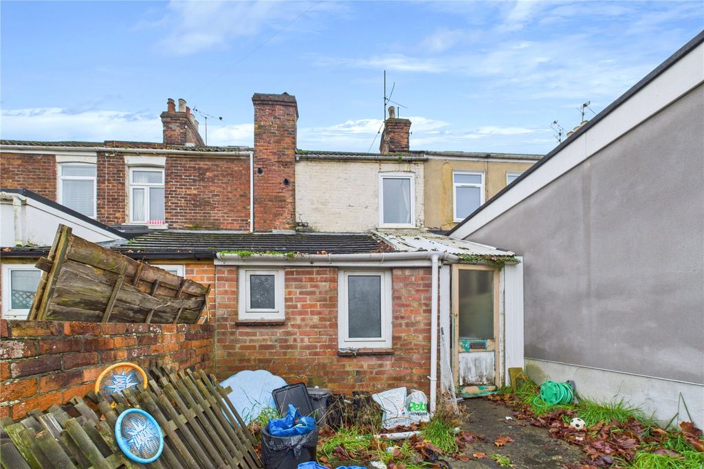 Additional image 16 of 2 bed terraced house for saleEdinburgh Street, Gorse Hill, Swindon SN2