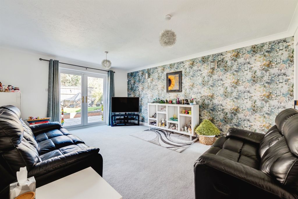 Additional image 5 of 4 bed detached house for saleCapesthorne Drive, Swindon SN25