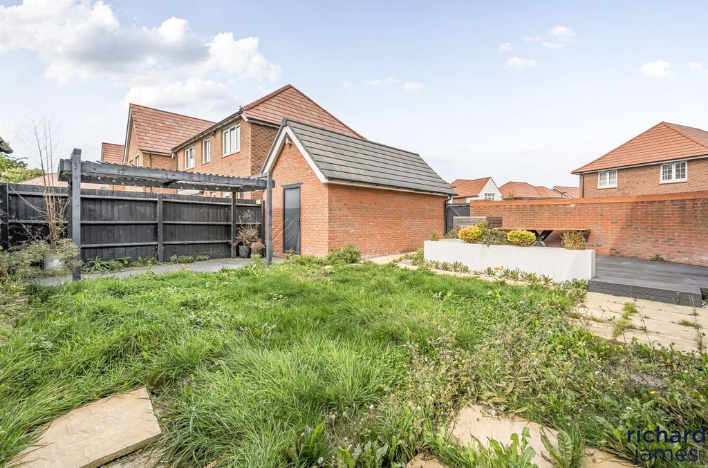 Additional image 16 of 4 bed detached house for saleCrofton Road, Swindon SN3