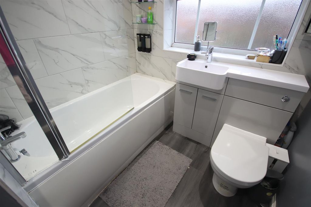Additional image 16 of 5 bed detached house for saleAintree Drive, Chippenham SN14