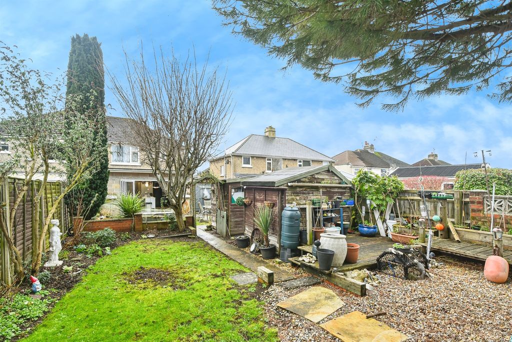 Additional image 14 of 3 bed semi-detached house for saleOkus Grove, Swindon SN2