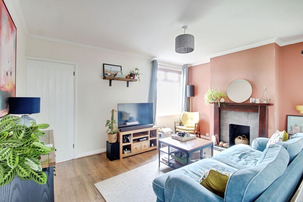 Additional image 4 of 2 bed end terrace house for saleWhitby Grove, Rodbourne Cheney SN2