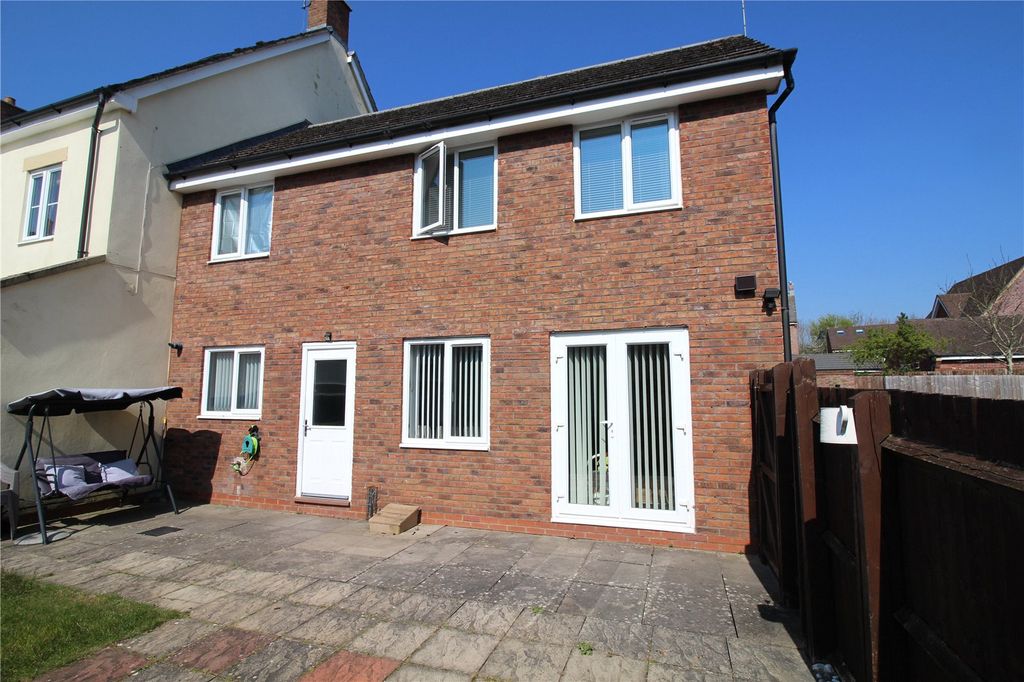 3 bed terraced house for saleVistula Crescent, Swindon, Wiltshire SN25