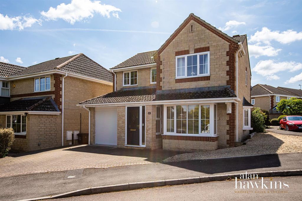4 bed detached house for saleForge Fields, Lydiard Millicent SN5