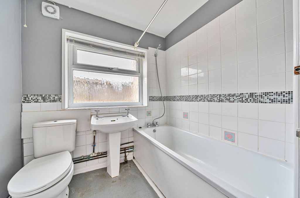 Additional image 5 of 3 bed semi-detached house for saleHigh Street, Wroughton, Wiltshire SN4