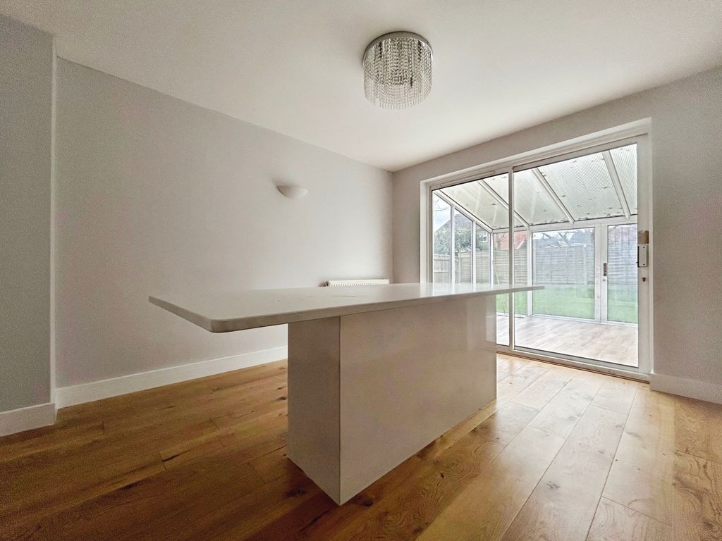 Additional image 7 of 4 bed detached house for saleHale End, Bracknell, Berkshire RG12