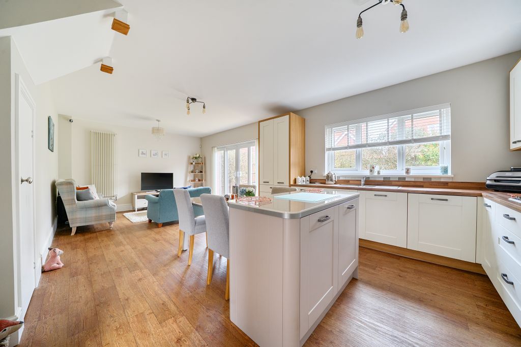 Additional image 2 of 4 bed detached house for saleLordswood, Swindon SN3